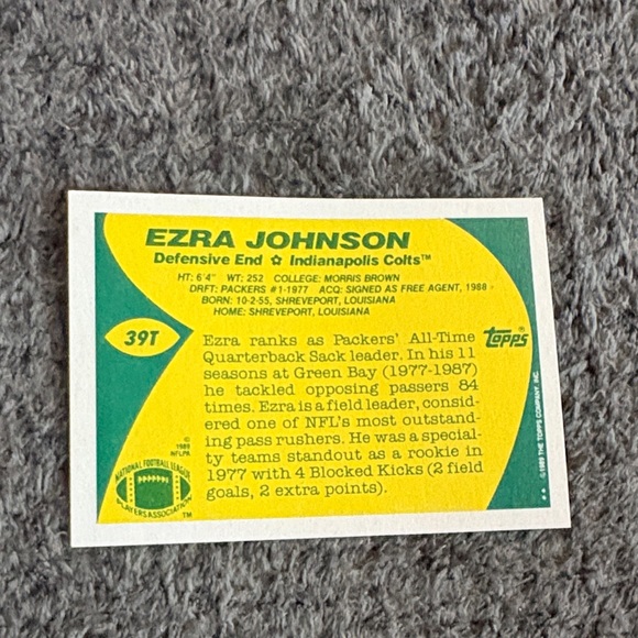 Topps Indianapolis Colts Ezra Johnson Football Card - Picture 2 of 2